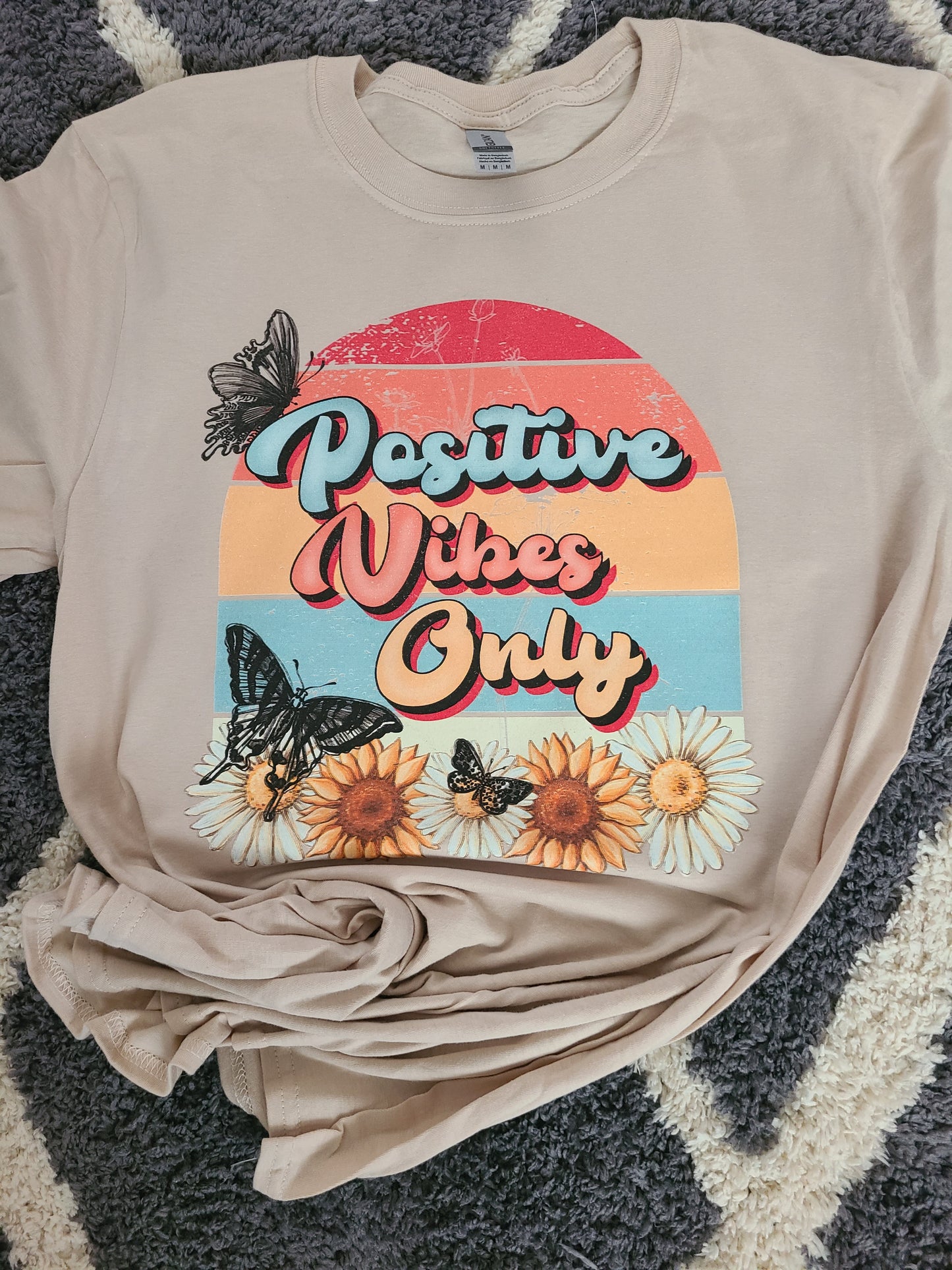 Positive Vibes only Gildan tan DTG